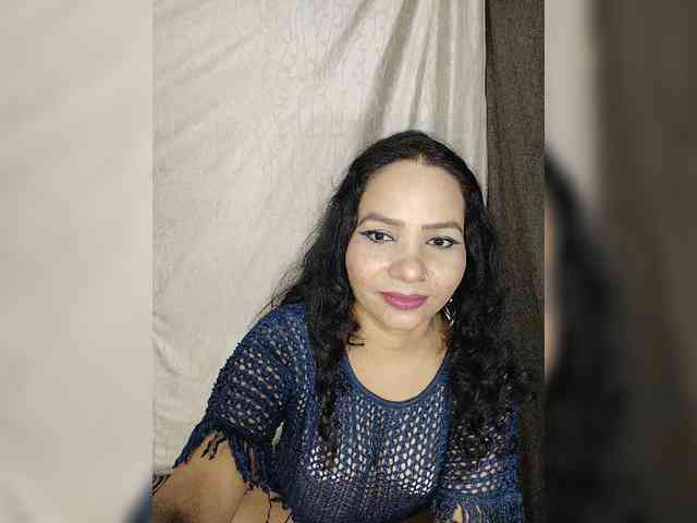 Model: Khushi-wow