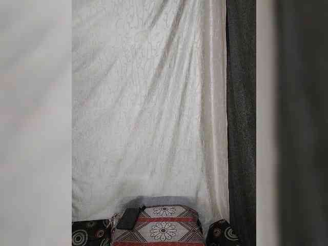 Khushi-wow webcam