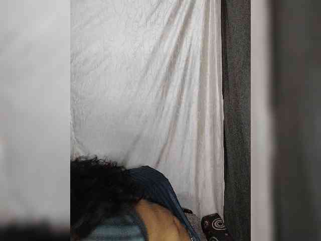 Khushi-wow webcam