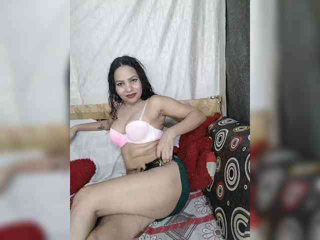 Khushi-wow webcam
