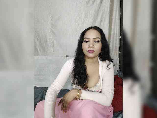 Khushi-wow webcam