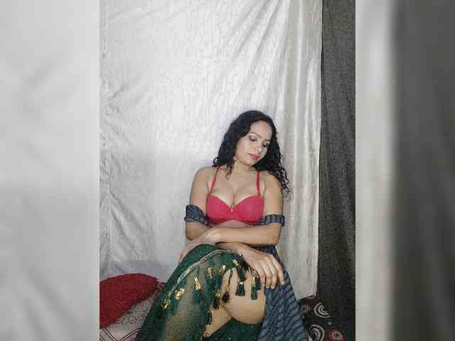 Khushi-wow webcam