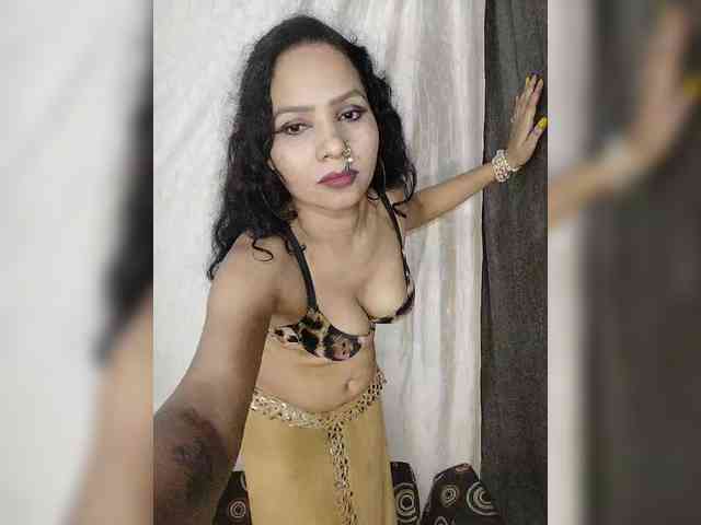 Khushi-wow webcam