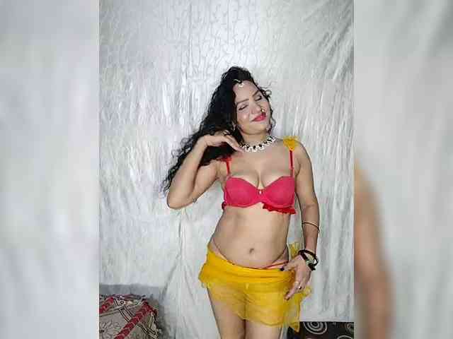 Khushi-wow webcam