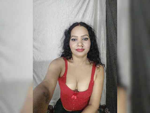 Khushi-wow webcam