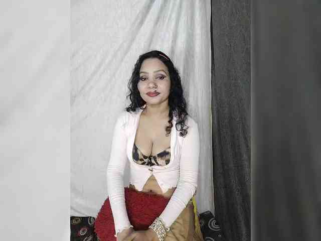 Khushi-wow webcam