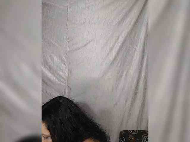 Khushi-wow webcam
