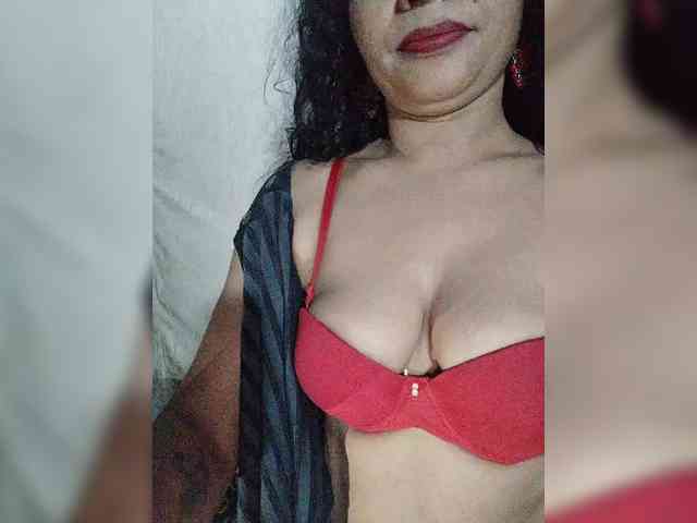 Khushi-wow webcam