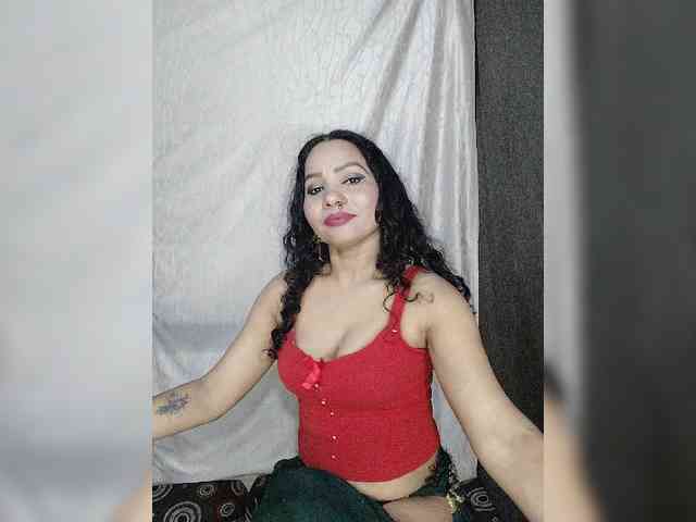 Khushi-wow webcam