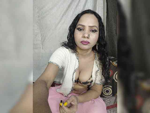 Khushi-wow webcam