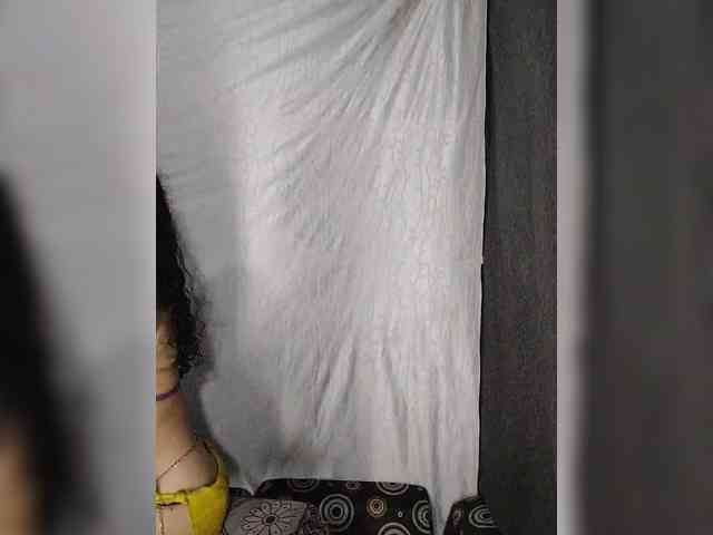 Khushi-wow webcam