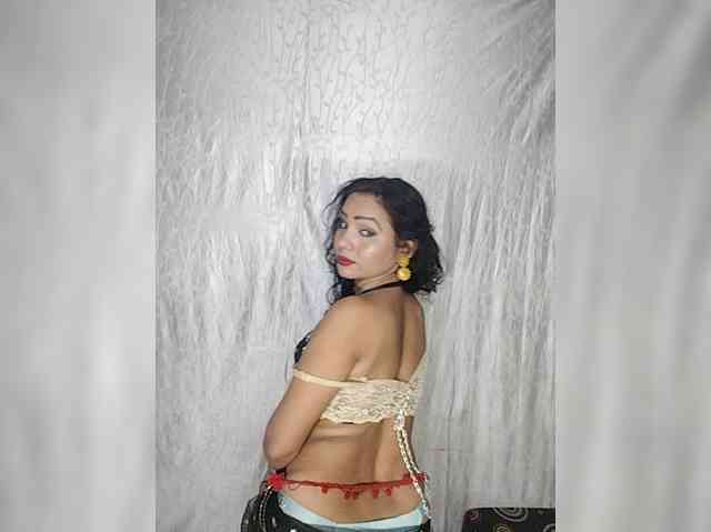 Khushi-wow webcam
