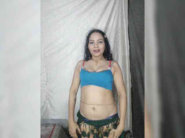 Khushi-wow webcam