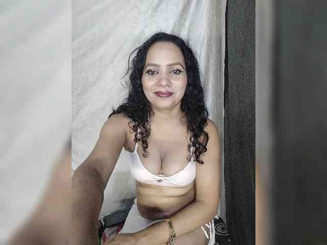 Khushi-wow webcam