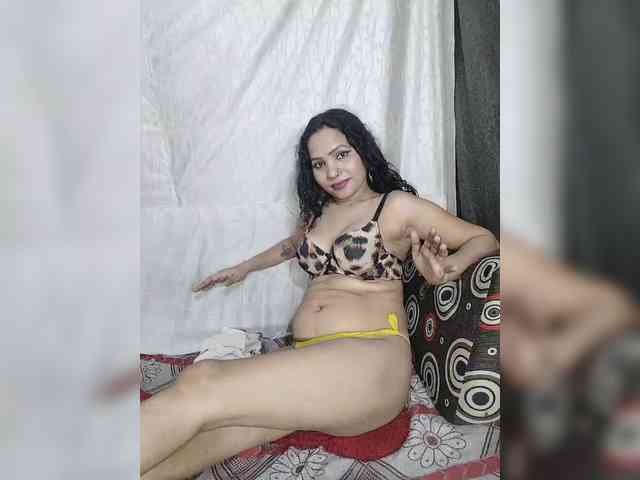Khushi-wow webcam