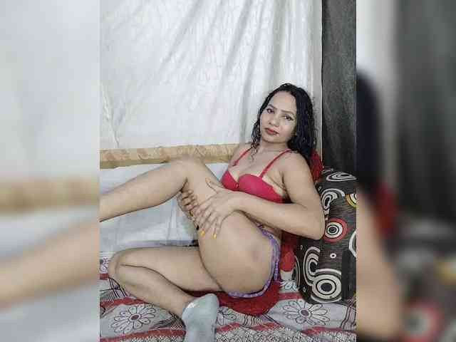 Khushi-wow webcam