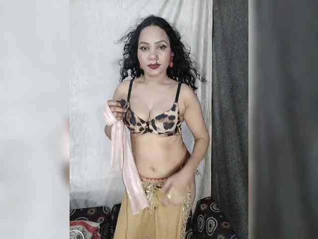 Khushi-wow webcam