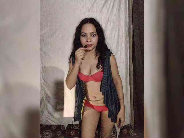 Khushi-wow webcam