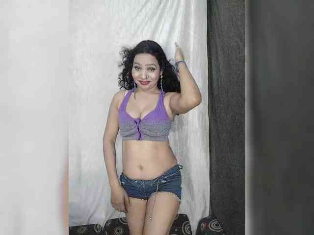 Khushi-wow webcam