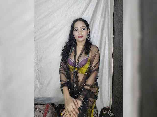 Khushi-wow webcam