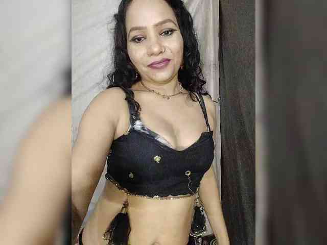 Khushi-wow webcam