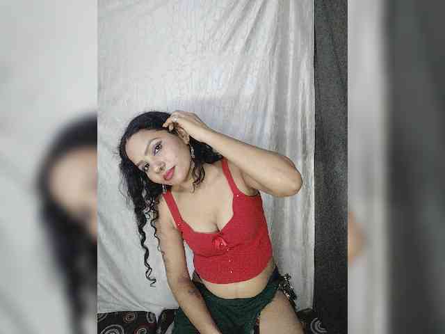 Khushi-wow webcam