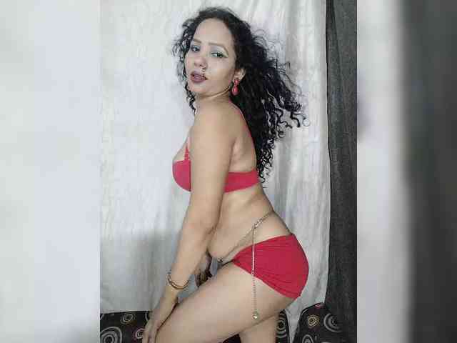 Khushi-wow webcam
