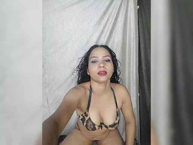 Khushi-wow