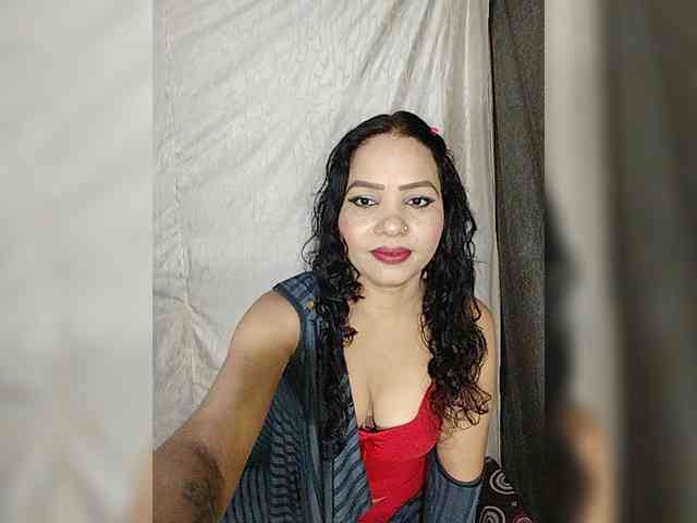 Khushi-wow webcam
