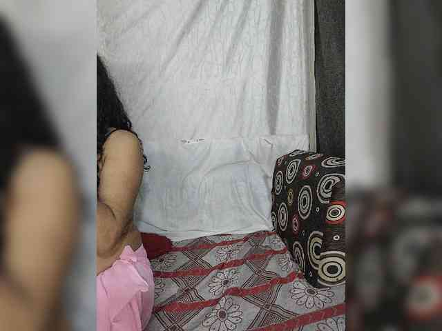Khushi-wow webcam