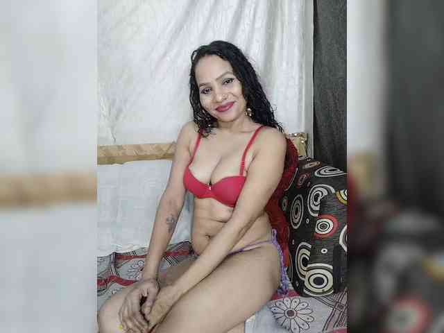 Khushi-wow webcam