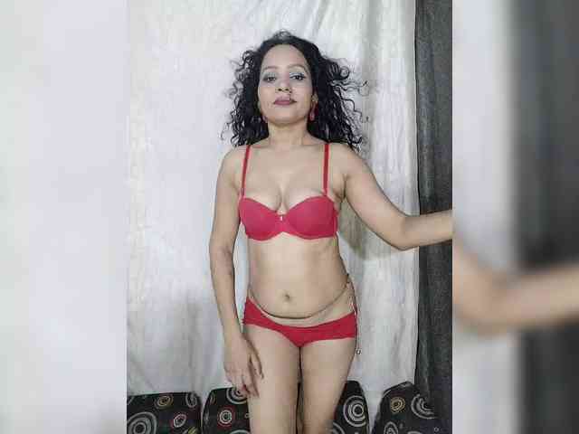 Khushi-wow webcam