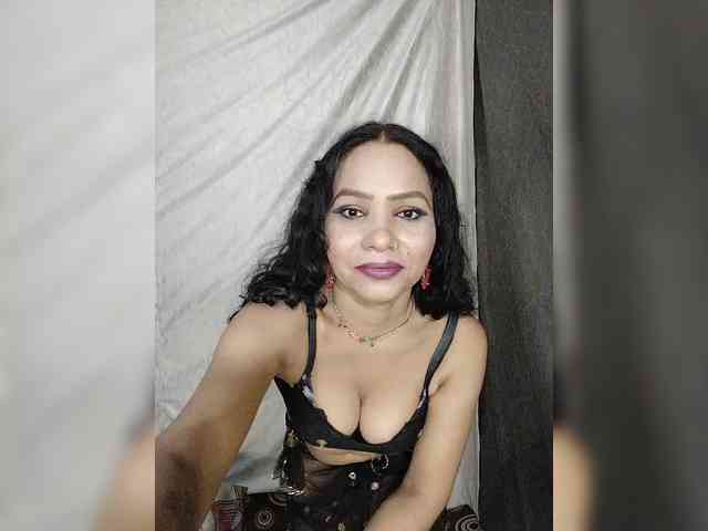 Khushi-wow webcam