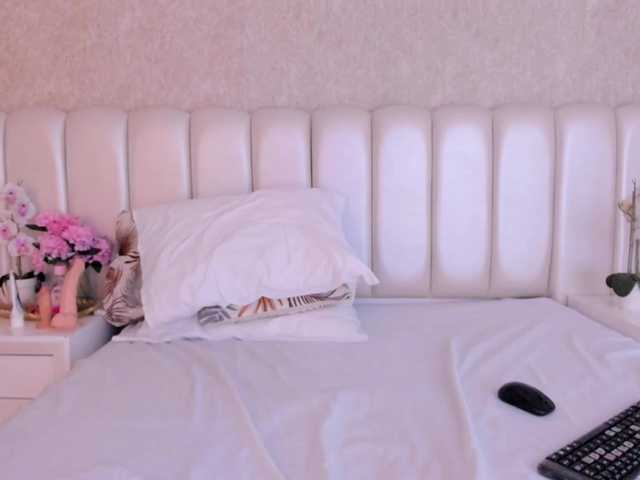 SofiaLipsky live webcam show