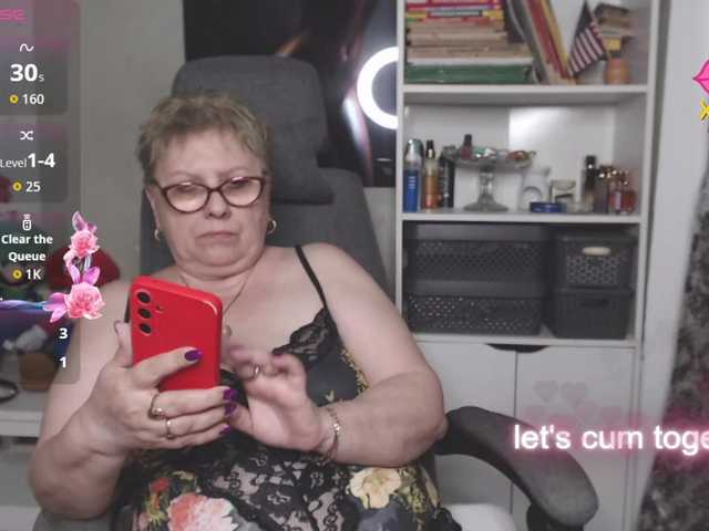 Mella4you live cam on BongaCams