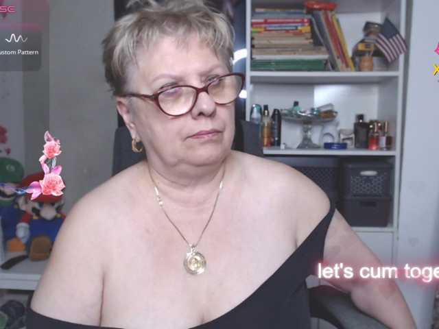 Mella4you vous attend pour discuter, flirter et plus sur bongacams