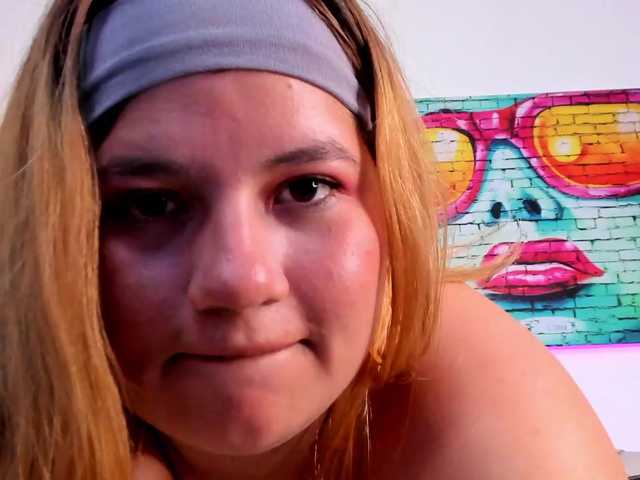 Sheila-Teylor live cam on BongaCams