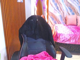 corall-tay Porn Show