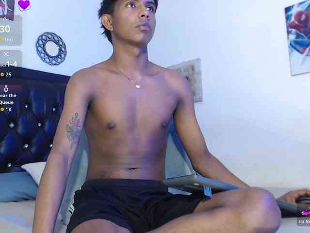Santiago-Twinks