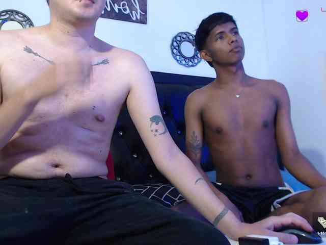 Santiago-Twinks