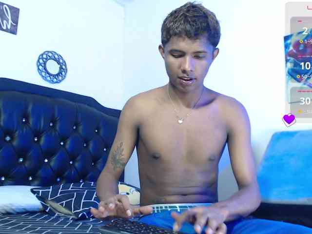Santiago-Twinks