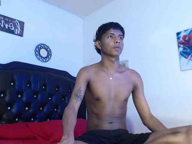 Santiago-Twinks
