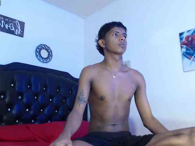 Santiago-Twinks Santiago-Twinks