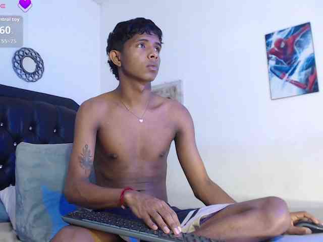 Santiago-Twinks