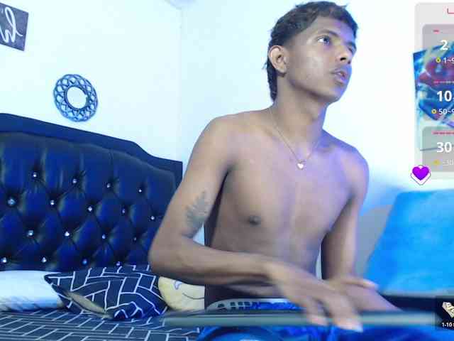 Santiago-Twinks