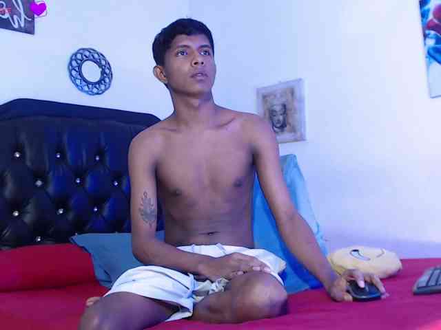 Santiago-Twinks