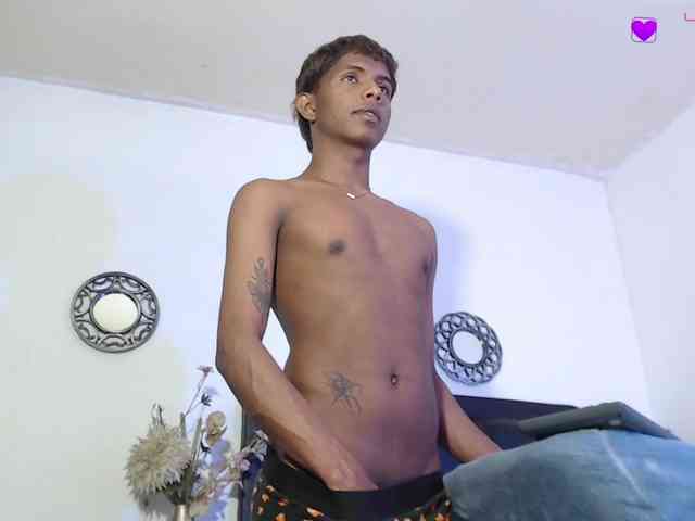 Santiago-Twinks
