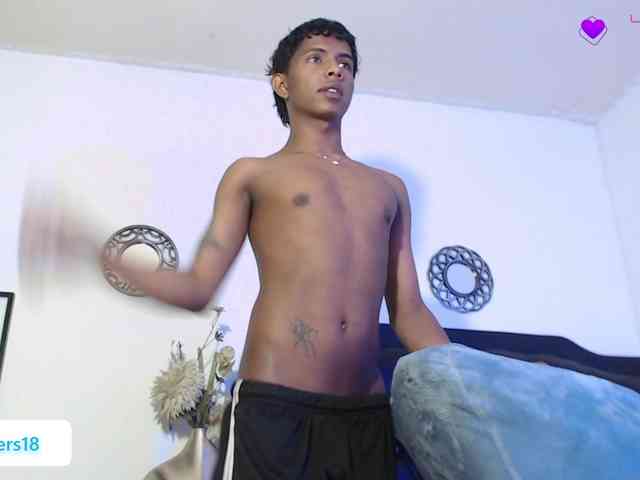 Santiago-Twinks