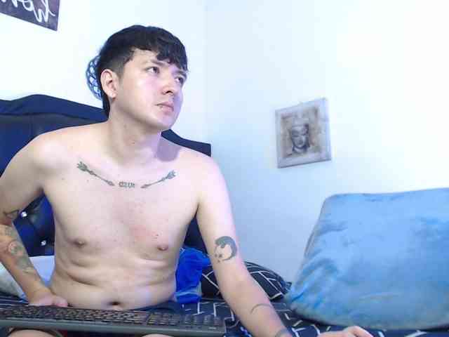 Santiago-Twinks