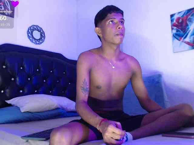 Santiago-Twinks